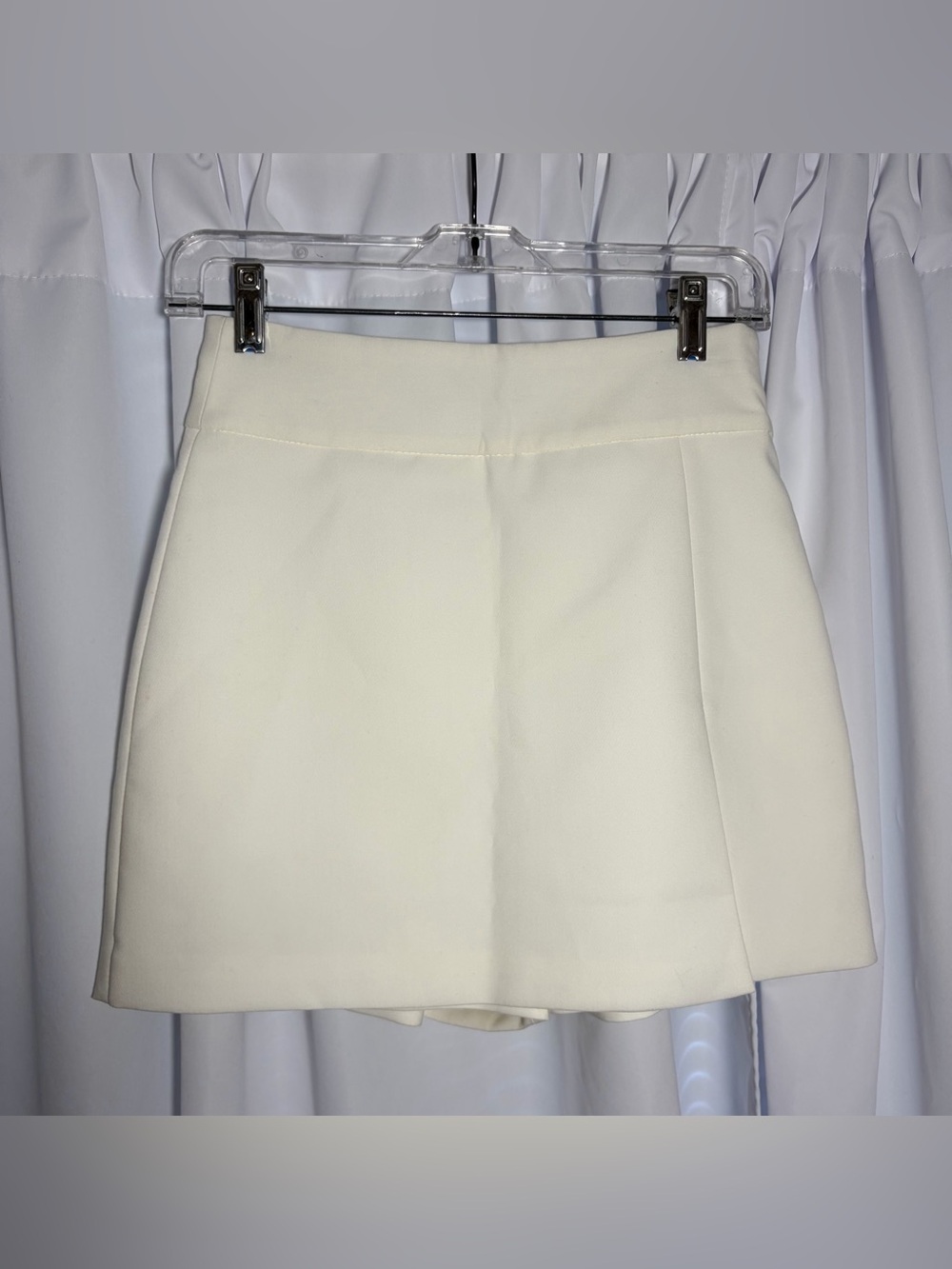 ZARA White Mini Skort size XS